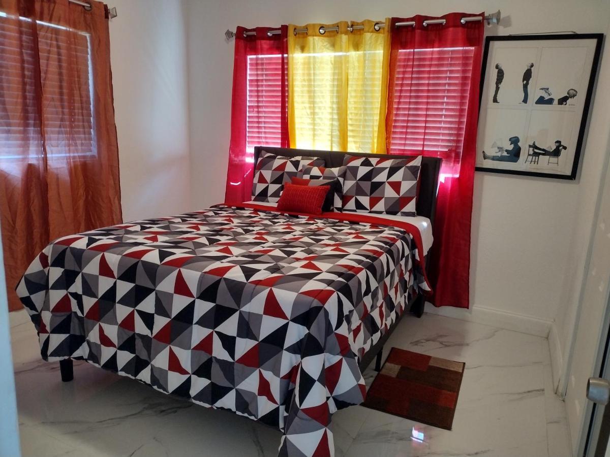 Cheerful 3-Bedroom Home /Ac+ Free Parking North Miami Beach Luaran gambar
