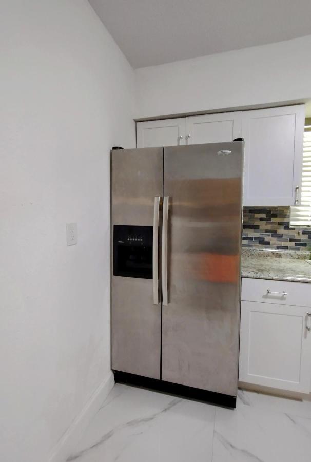 Cheerful 3-Bedroom Home /Ac+ Free Parking North Miami Beach Luaran gambar