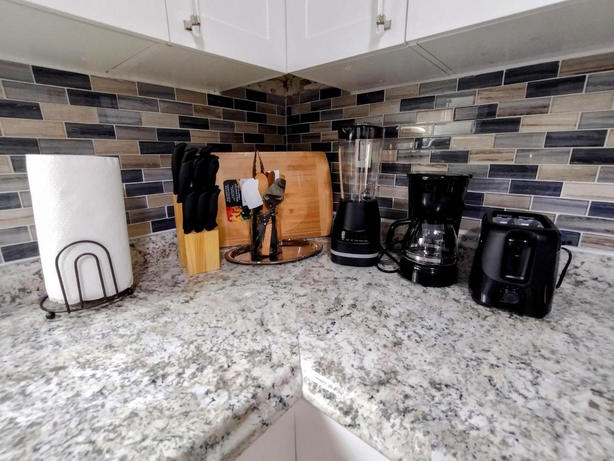 Cheerful 3-Bedroom Home /Ac+ Free Parking North Miami Beach Luaran gambar